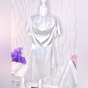 🌹 Morrisday The Label 🌹 White Satin Asymmetrical Dress